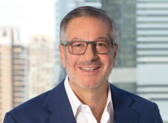 Tradeweb CEO Lee Olesky将于2022年底退休,William Hult接任