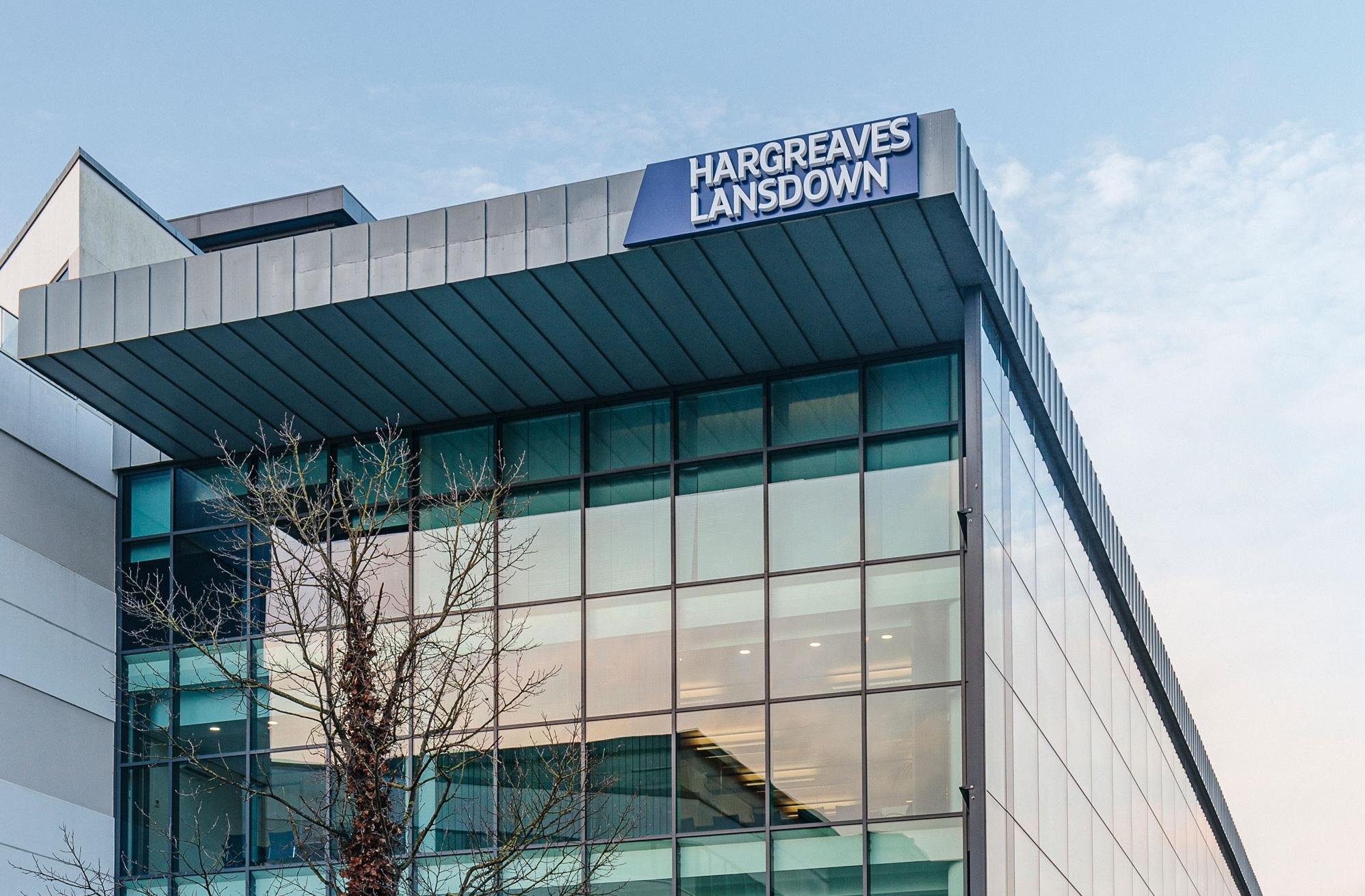 Hargreaves Lansdown 收购协议生效，每股1110便士现金对价