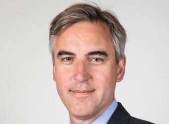 Broadridge 任命 Richard Street 为国际销售主管