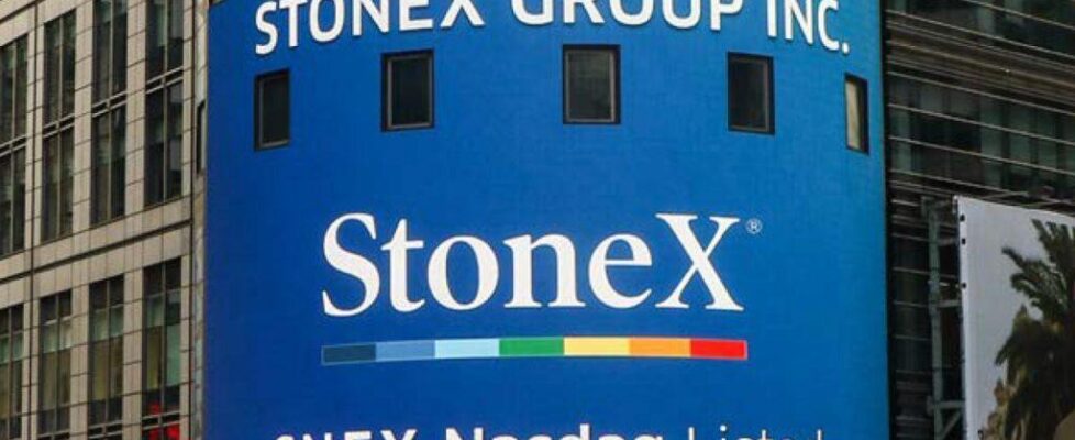 StoneX Group 2025财年创纪录：全年收入暴增31%至12亿美元，RJO收购贡献1.41亿季度营收