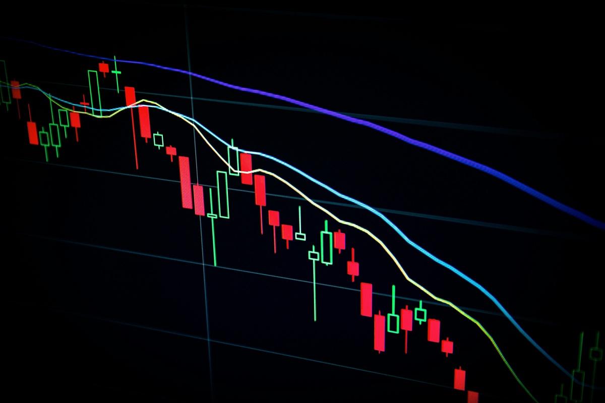 eToro股价创上市新低 公司计划裁员超100人